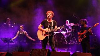 Kıraç, milli takım şarkısıyla eleştiriye uğradı