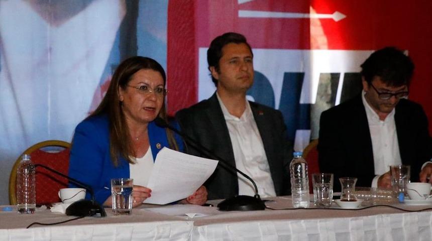 CHP, KHK&rsquo;lıların hak ihlalleri ile ilgili &ccedil;alışma başlattı: 'Sivil &ouml;l&uuml;me terk edilmiş bir&ccedil;ok insan var'