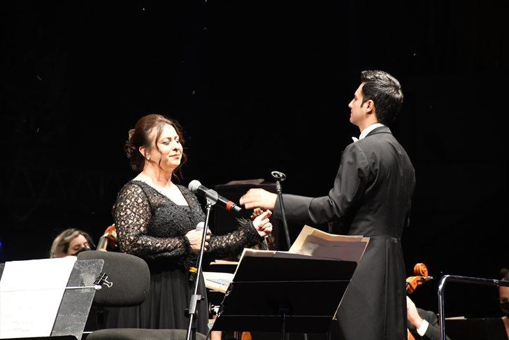 Adana'da "Yaza Merhaba" konserleri devam ediyor G1