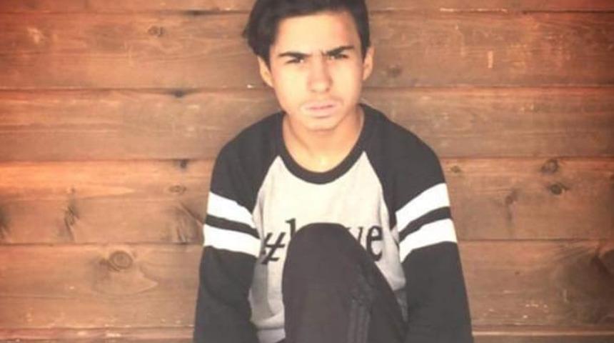 Motosiklet kazası ge&ccedil;iren gen&ccedil; 6 g&uuml;nd&uuml;r yaşam savaşı veriyor