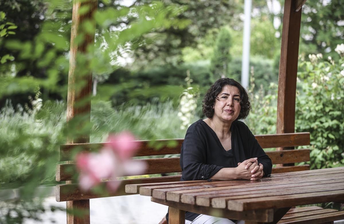 Kızı PKK tarafından ka&ccedil;ırılan Maide T&ouml;remiş Aktaş, Almanya'da s&uuml;rd&uuml;rd&uuml;ğ&uuml; evlat n&ouml;betini anlattı: