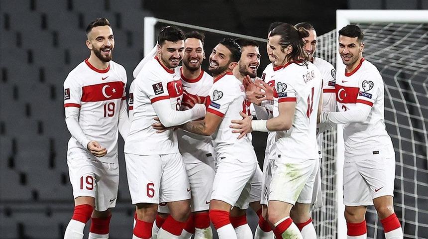 Türkiye İtalya maçı saat kaçta, hangi kanalda şifresiz canlı izlenecek? Türkiye İtalya maçı kaç kaç?