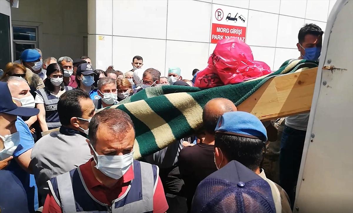 G&Uuml;NCELLEME - Samsun'da arkadaşlar arasında &ccedil;ıkan kavgada 3 kişi &ouml;ld&uuml;