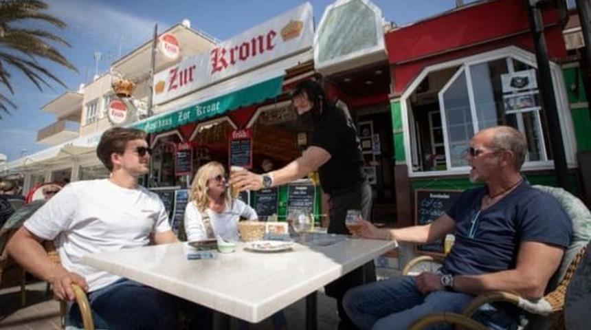 Covid: Almanya, Türkiye dahil birçok ülkeye seyahat kısıtlamalarını 1 Temmuz'da kaldırıyor