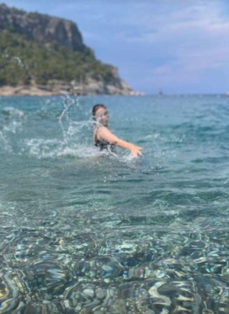 Alişan’ın eşi Buse Varol yaz sezonunu böyle açtı! Buse Varol’dan mayolu paylaşım G2