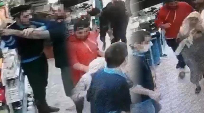 Markette korku dolu anlar! Müşteriler panik içerisinde kaçtı