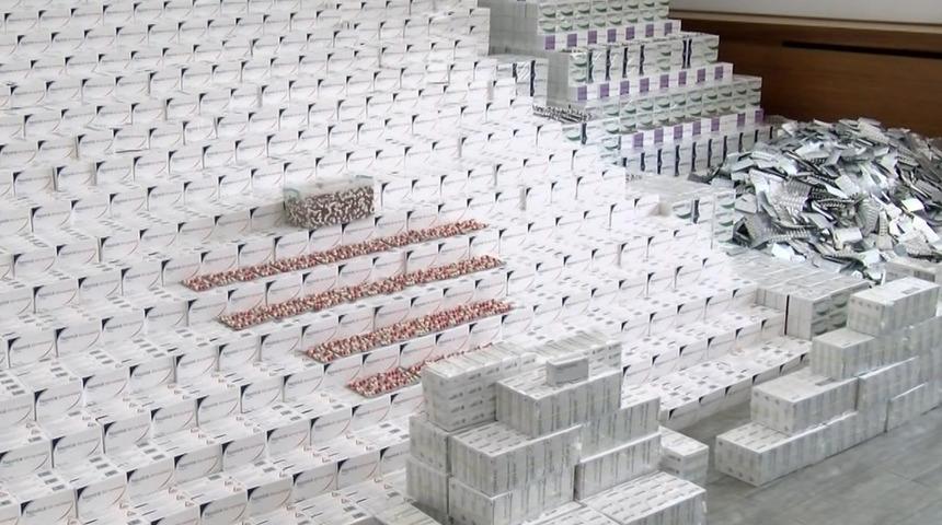 Cumhuriyet tarihi rekoru! İstanbul'da tam 2 milyon adet ilaç ele geçirildi