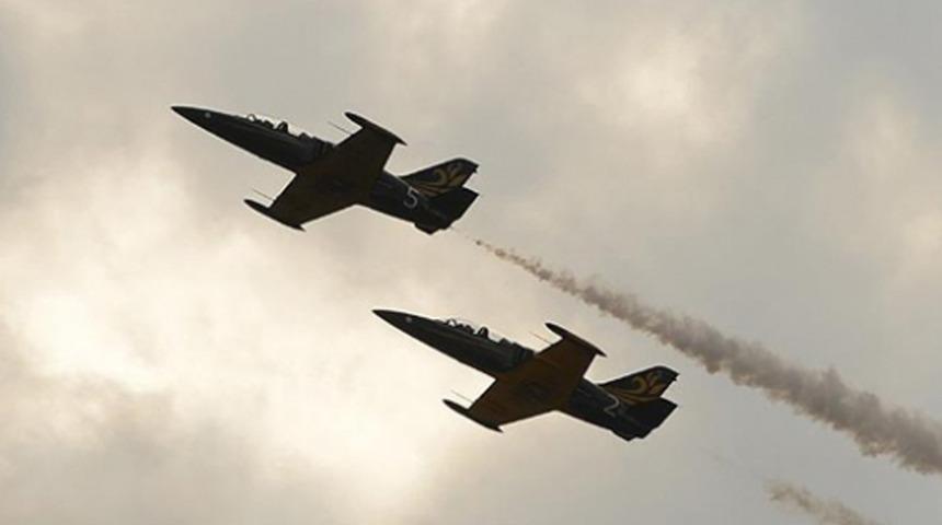 Rusya'ya ait savaş uçakları İdlib'e hava saldırı düzenledi: 3 yaralı