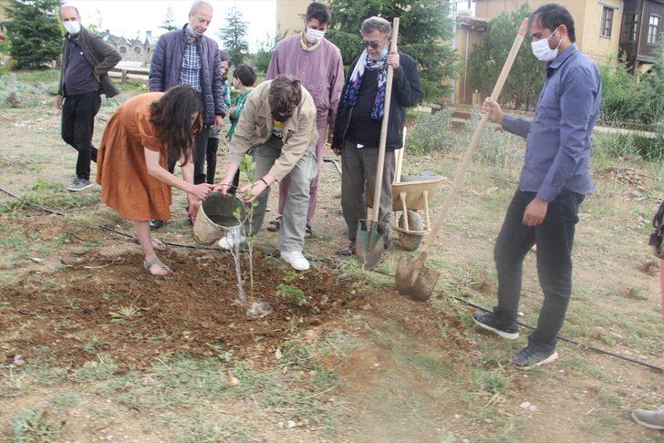 Müzik yapımcısı Hasan Saltık'ın ismi Sonsuz Şükran Köyü'nde yaşatılacak G2