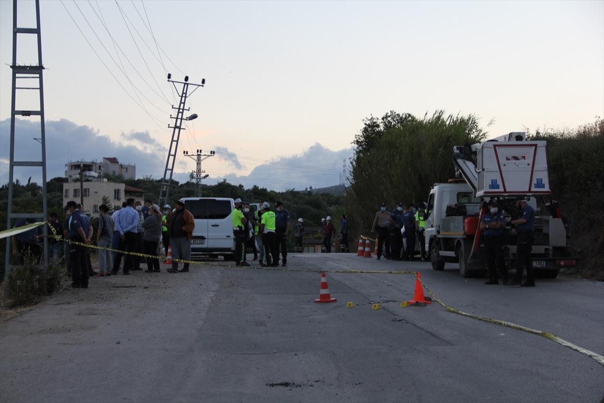 Hatay'da otomobil yayaya &ccedil;arpıp dereye devrildi: 1 &ouml;l&uuml;, 3 yaralı