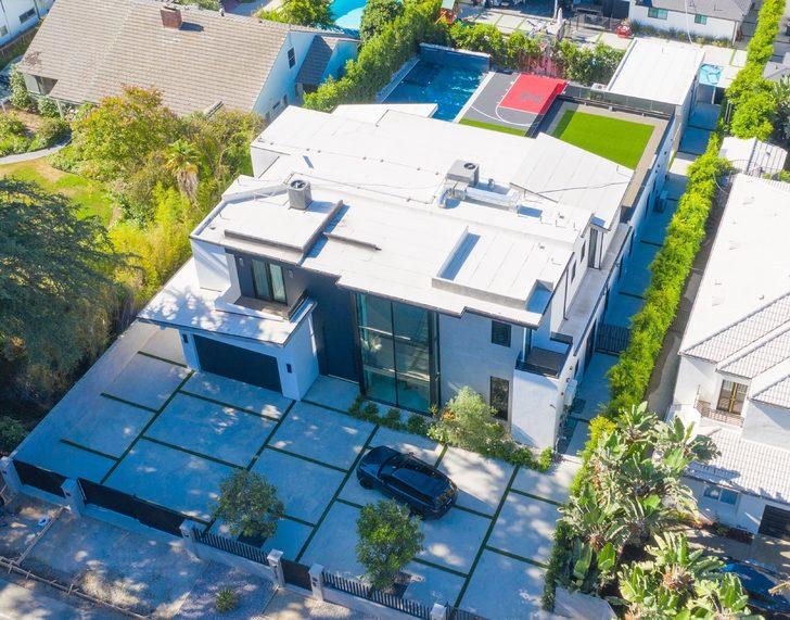 Megan Fox ve sevgilisi Machine Gun Kelly'un yeni evi! Kirası servet değerinde G2