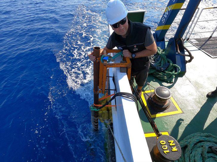 Deprem araştırmasında ilk seferini tamamlayan TÜBİTAK Marmara Araştırma Gemisi, İzmir'e döndü G4