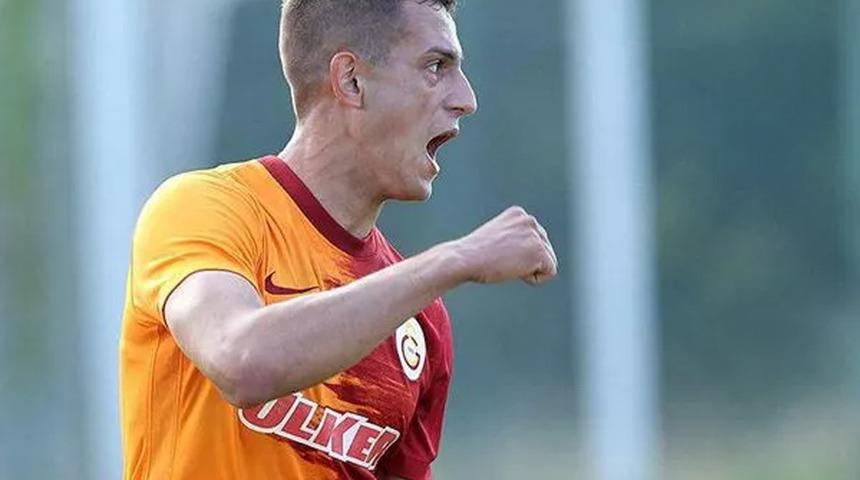 Bartuğ Elmaz Galatasaray'da kadro dışı bırakıldı