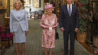 Kraliçe Elizabeth ile görüşmesi sonrası Biden'dan şaşırtan sözler: Bana annemi hatırlattı