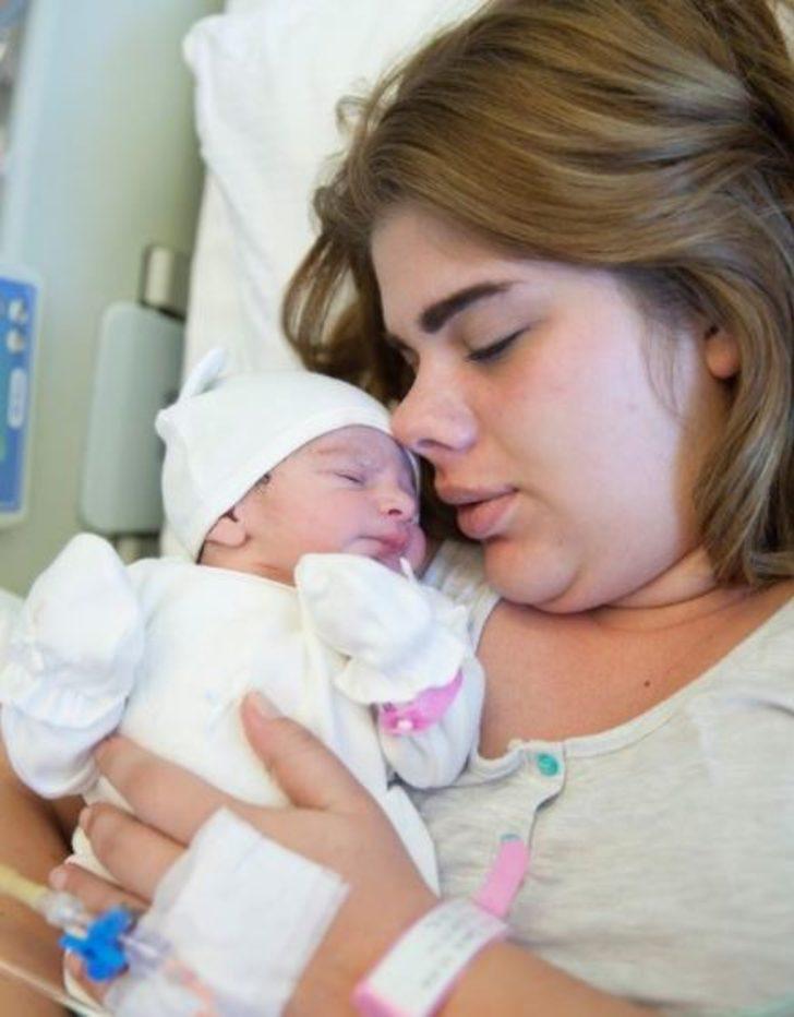 Sihirli Annem dizisinin Tuğçe’si Damla Ersubaşı fazla kilolarından kurtuldu! Damla Ersubaşı’nın son hali resmen dudak uçuklatıyor! G1