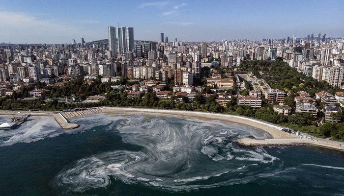 İstanbul’un sahillerindeki müsilaj istilasının son hali böyle görüntülendi