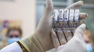 Son Dakika: Sputnik V koronavirüs aşısı Türkiye'ye getirildi