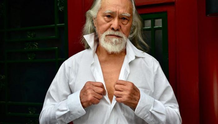 Dünyanın en yaşlı modeli! 79 yaşında manken olan Deshum Wang’ın ilhma veren hayat hikayesi