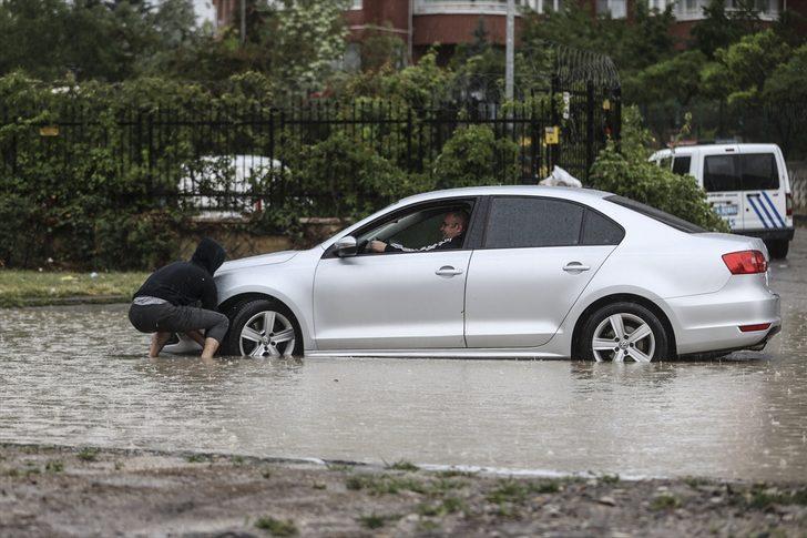 Başkentte sağanak, İvedik Organize Sanayi Bölgesi'ndeki iş yerlerinde hasara neden oldu G1