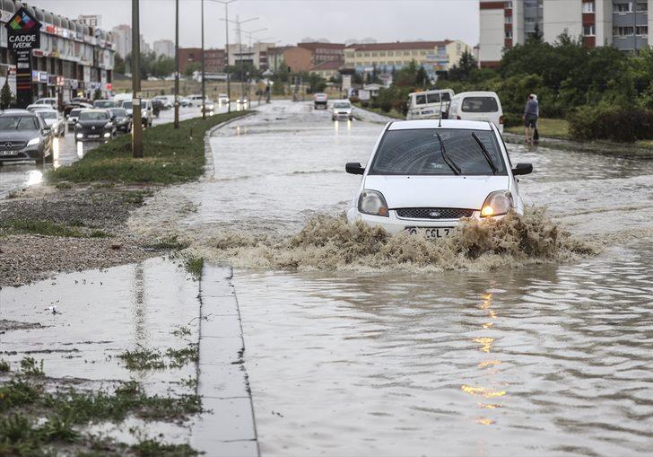 Başkentte sağanak, İvedik Organize Sanayi Bölgesi'ndeki iş yerlerinde hasara neden oldu G2