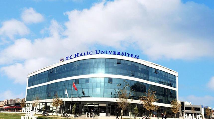 Haliç Üniversitesi pandemide yükseköğretimdeki engelleri kaldırıyor