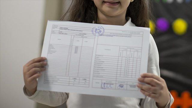 Karneler ne zaman verilecek? Karneler elden mi verilecek, basılı olacak verilecek mi?