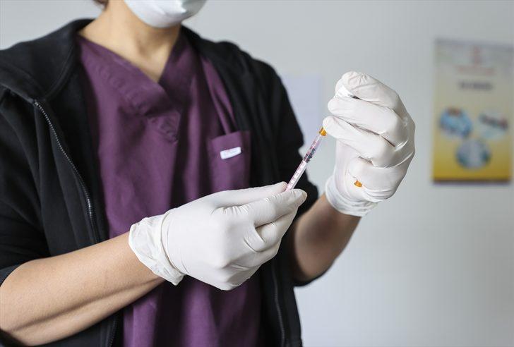 Tüm SGK'li çalışanların aşılanmasına başlandı, aşı merkezlerinde yoğunluk yaşanıyor G3