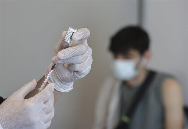 Tüm SGK'li çalışanların aşılanmasına başlandı, aşı merkezlerinde yoğunluk yaşanıyor G4