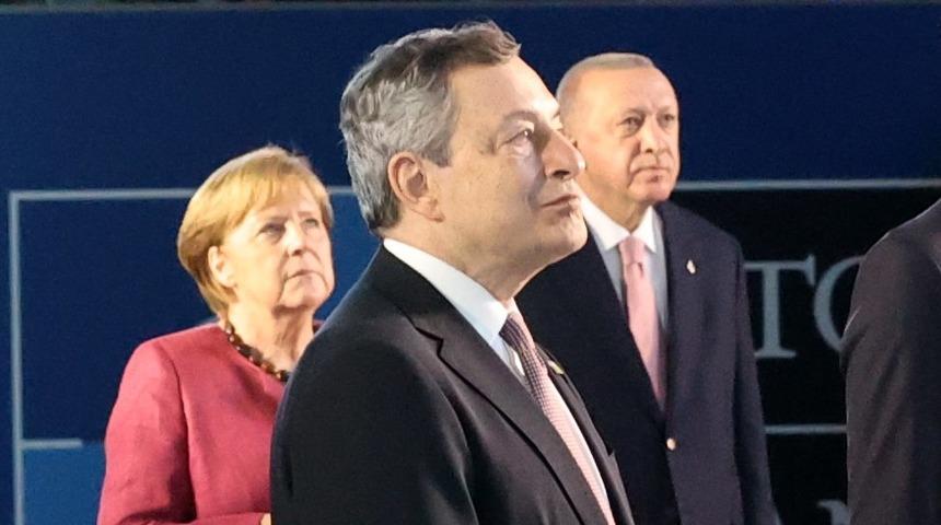NATO Zirvesi İtalya basınında: 'M&uuml;ttefikler, T&uuml;rkiye politikası konusunda b&ouml;l&uuml;nd&uuml;'
