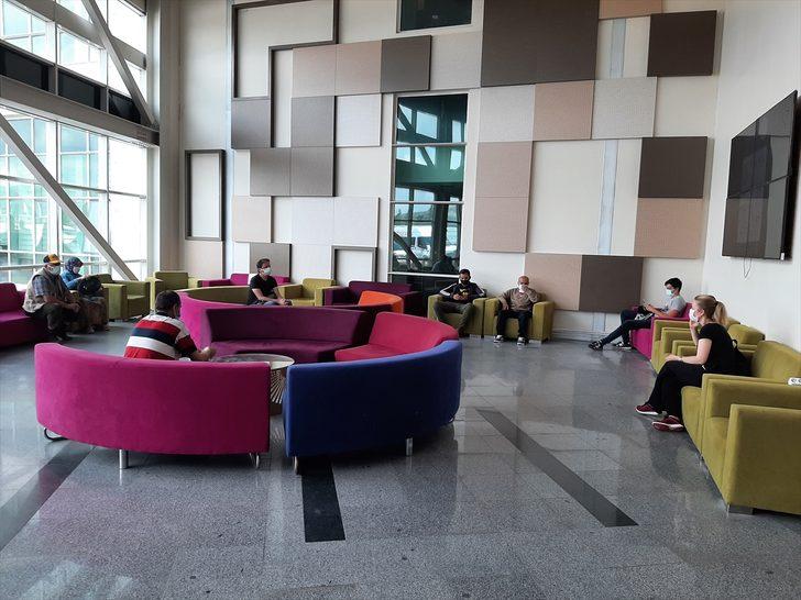 Balıkesir'de SGK'ya kayıtlı çalışanların Kovid-19'a karşı aşılanmasına başlandı G1