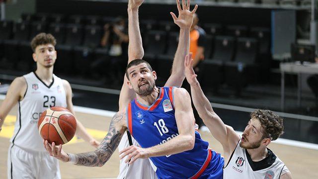 Anadolu Efes'te ayrılık!
