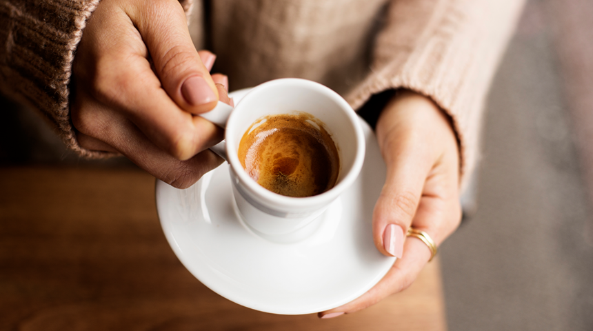 Şehir efsanesi haline gelen durum yıkıldı! Kahve içmek bazen neden daha rahat uyumayı sağlar?