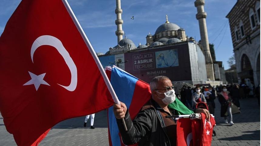 T&uuml;rk Dış Politikası Kamuoyu Algıları Araştırması: 'ABD'yi tehdit olarak g&ouml;renlerin oranı azalıyor, AB &uuml;yeliğine destek artıyor'