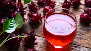 Mide rahatsızlıklarına iyi gelen bitki çayları! Reflü ve gastrit hastaları dikkat