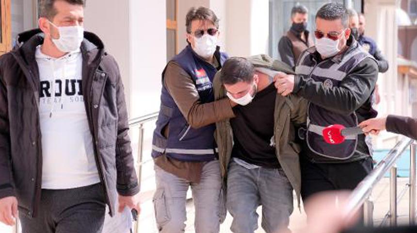 10 yaşındaki oğlunu boğarak öldüren baba, cezaevinde intihar etti