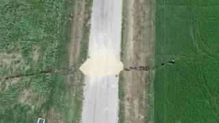 Afyonkarahisar'da etkili olan sağanak yollarda ve tarım arazilerinde hasara neden oldu