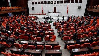 Meclis'te AK Partili Kiler'in havlatıyorsun sözlerine CHP ve HDP'den tepki