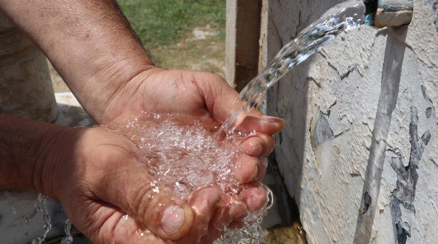 Bu çeşmeden şifa akıyor! Çevre illerden gelip şişelere dolduruyorlar