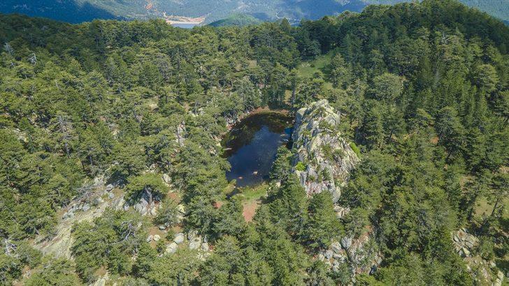Kütahya'daki Eğrigöz Dağı'nın zirvesindeki doğal gölet keşfedilmeyi bekliyor G2