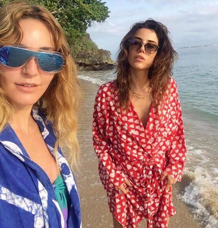 Yıllar onları eskitemedi! İşte ünlüler dünyasının hiç ayrılmayan kankaları G5