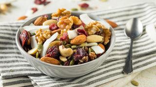 Kuru meyvelerin zararları var mı? Kuru meyveleri nasıl tüketmeliyiz