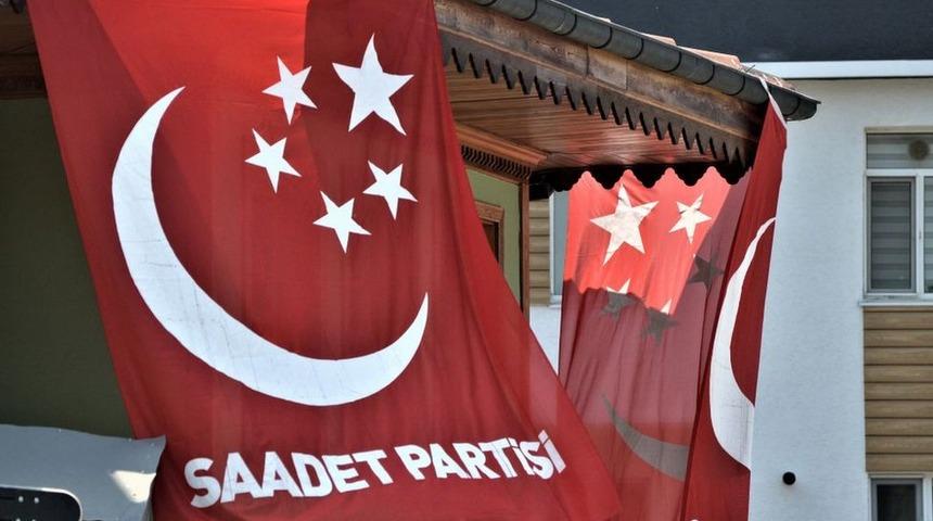 Oğuzhan Asilt&uuml;rk'&uuml;n 'kongre' &ccedil;ıkışı Saadet Partisi'nde nasıl yankı buldu?