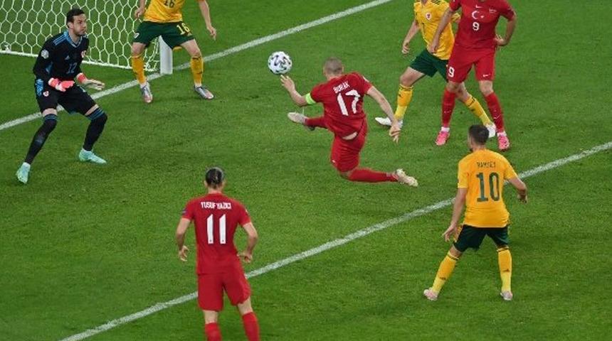 Burak Yılmaz kaçırdı, sosyal medya yıkıldı