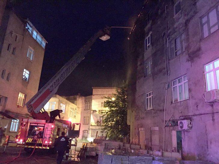 Ordu'da bir daire ve çatıda çıkan yangın hasara neden oldu G2
