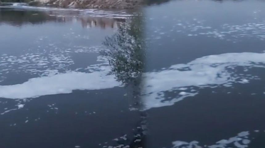 Çevre felaketi! Susurluk'tan geçen çay köpürdü