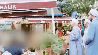 İstanbul'daki meyhane önündeki 'tebliğciler' gündem oldu! Ahmet Hakan'dan dikkat çeken ifadeler