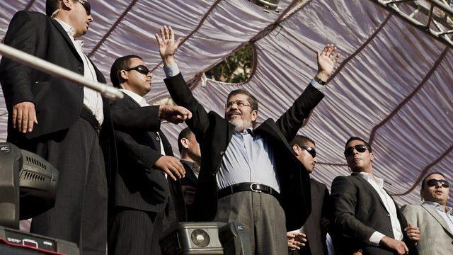 Muhammed Mursi kimdir?: Mısır ın halkoyuyla se&ccedil;ilip darbeyle devrilen eski cumhurbaşkanı 2