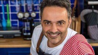 Arda Türkmen ile genç sevgilisi Melodi Elbirliler’den bir ilk!