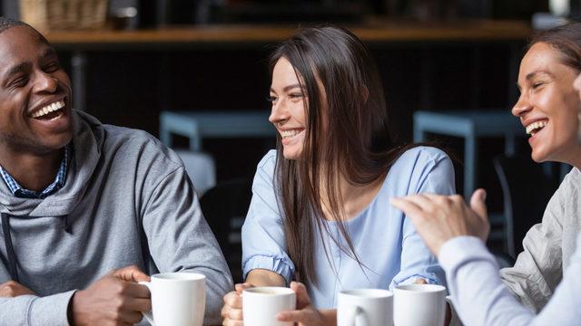 Diksiyon nedir? Diksiyon alıştırması ve eğitimleri için yaş önemli mi?