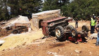 Muğla'da şarampole devrilen traktörün sürücüsü yaralandı